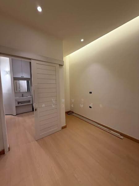 รีโนเวทใหม่ทั้งหลัง ทำเล MRTภาวนา ขายทาวน์โฮม 2 ชั้น บ้านสวย ทำเลดี พร้อมอยู่, กรุงเทพ, ลาดพร้าว, จันทรเกษม, จตุจักร, กรุงเทพ, 144 ตร.ม., ทาวน์เฮ้าส์ ขาย, โดย บุษบา รัตนวงษ์ชัย, 500575523 - DDproperty.com