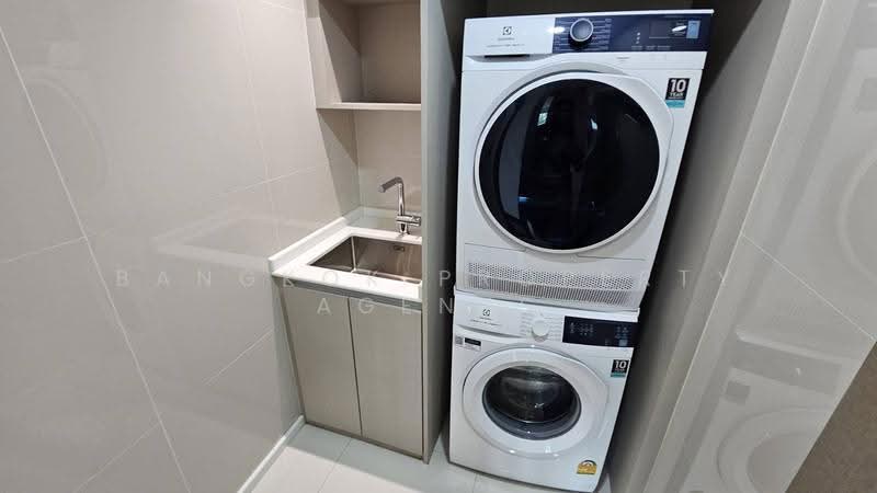 GM Residence, Bangkok, Soi Ekkamai 18, Khlong Tan Nua, Watthana, Bangkok, 3 Bedrooms, 220 sqm, Condo For Rent, by BANGKOK PROPERTY AGENTS, 500575568 - DDproperty.com