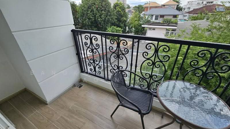 GM Residence, Bangkok, Soi Ekkamai 18, Khlong Tan Nua, Watthana, Bangkok, 3 Bedrooms, 220 sqm, Condo For Rent, by BANGKOK PROPERTY AGENTS, 500575568 - DDproperty.com