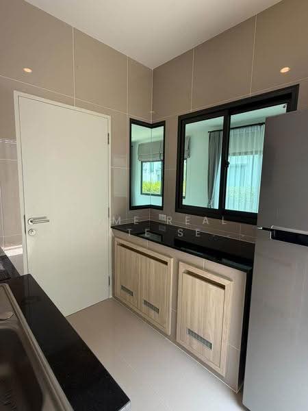 Saransiri Ramkhamhaeng, Bangkok, Khlong Song Ton Nun, Lat Krabang, Bangkok, 4 Bedrooms, 158 sqm, Single Detached House For Sale, by HOME Real Estate Service, 500575617 - DDproperty.com