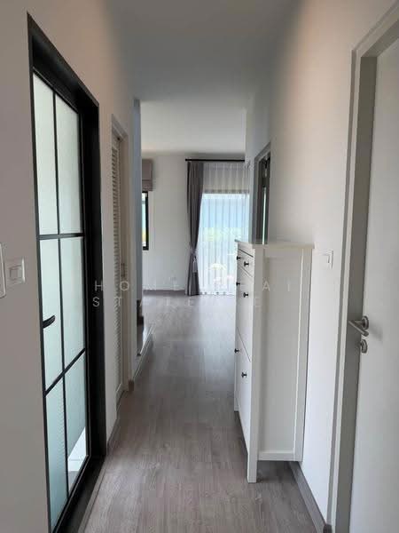 Saransiri Ramkhamhaeng, Bangkok, Khlong Song Ton Nun, Lat Krabang, Bangkok, 4 Bedrooms, 158 sqm, Single Detached House For Sale, by HOME Real Estate Service, 500575617 - DDproperty.com