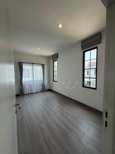 Saransiri Ramkhamhaeng, Bangkok, Khlong Song Ton Nun, Lat Krabang, Bangkok, 4 Bedrooms, 158 sqm, Single Detached House For Sale, by HOME Real Estate Service, 500575617 - DDproperty.com