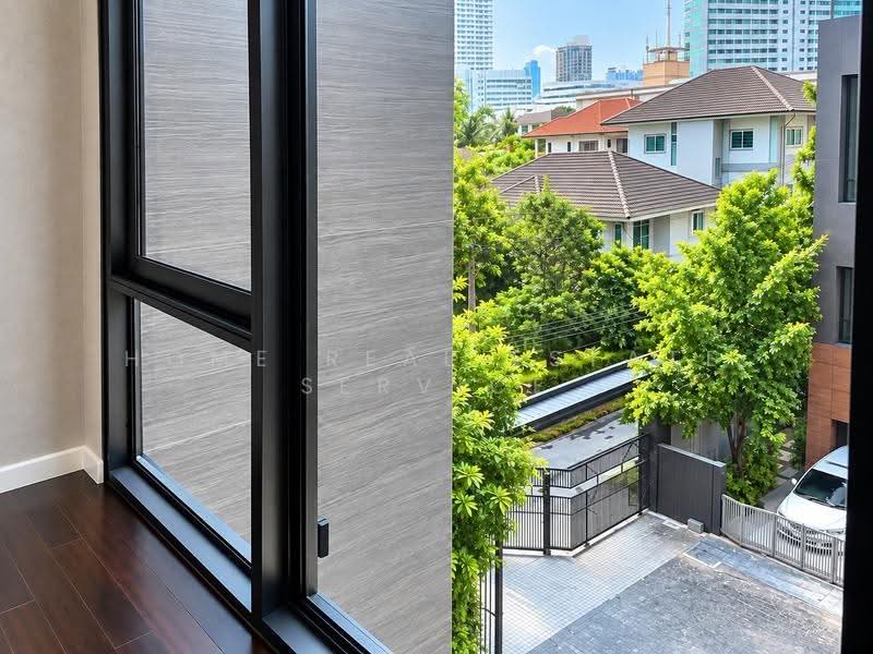 The Eight Chatuchak-Ratchada, Bangkok, Soi Lat Phrao 1 Yeak 25, Jom Phon, Chatuchak, Bangkok, 3 Bedrooms, 254 sqm, Townhouse For Sale, by HOME Real Estate Service, 500575647 - DDproperty.com