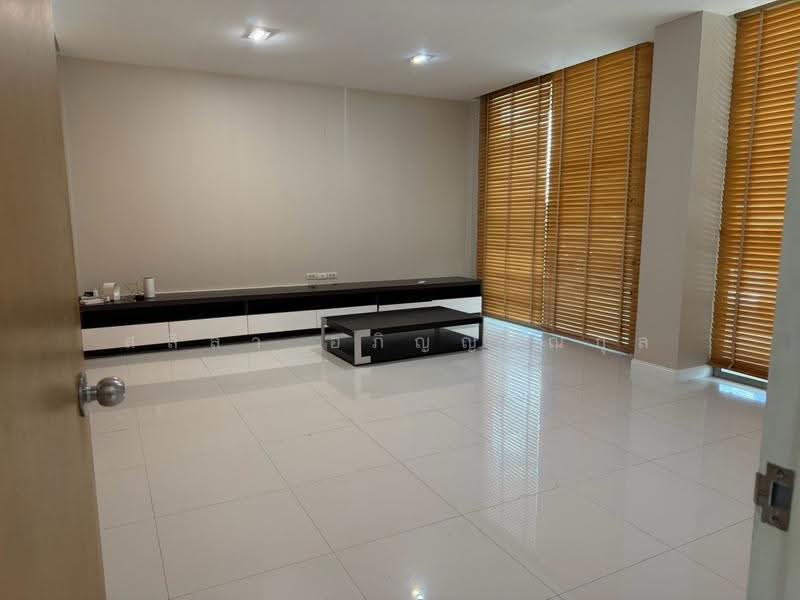 Hyde Park Garden Vibhavadi, bangkok, Si Khan, Don Mueang, Bangkok, 4 Bedrooms, 350 sqm, Single Detached House For Rent, by สลิลา อภิญญาณกุล, 500575693 - DDproperty.com