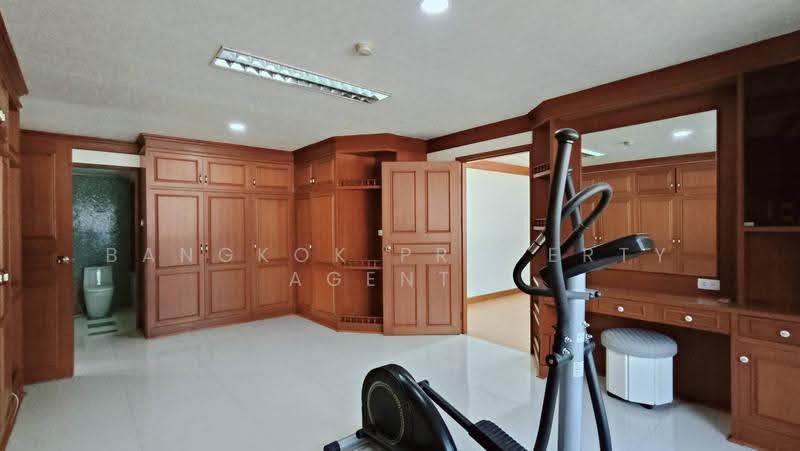 Ruamjai Heights, Bangkok, Sukhumvit, Khlongtoei Nua, Watthana, Bangkok, 3 Bedrooms, 211 sqm, Condo For Rent, by BANGKOK PROPERTY AGENTS, 500575747 - DDproperty.com