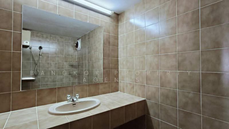 Ruamjai Heights, Bangkok, Sukhumvit, Khlongtoei Nua, Watthana, Bangkok, 3 Bedrooms, 211 sqm, Condo For Rent, by BANGKOK PROPERTY AGENTS, 500575747 - DDproperty.com