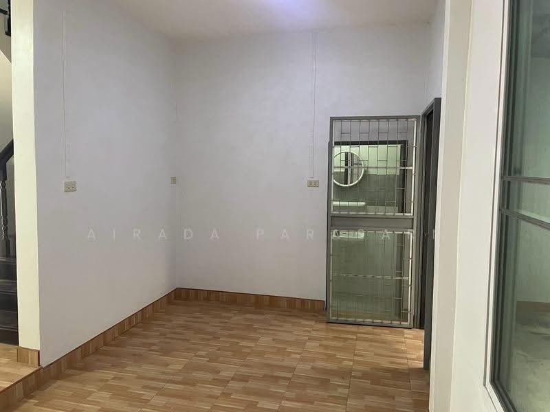 FA Khlong Luang Village, Pathum Thani, Khlong Nung, Khlong Luang, Pathum Thani, 3 Bedrooms, 80 sqm, Townhouse For Rent, by Airada Parasarn, 500575801 - DDproperty.com