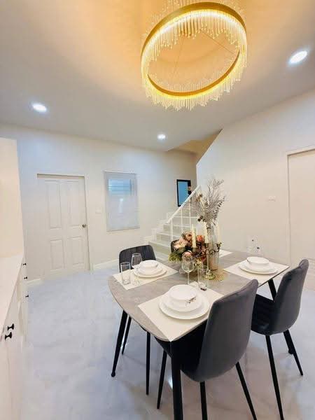 Uraiwan Park View, Chon Buri (Pattaya), Nong Pru, Bang Lamung (Pattaya), Chon Buri (Pattaya), 2 Bedrooms, 93 sqm, Villa For Sale, by Puttirat Kleebyam, 500575838 - DDproperty.com