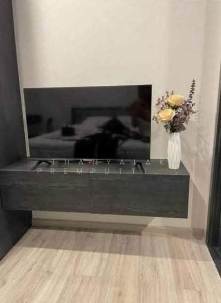 XT Huaikhwang, Bangkok, 244 Ratchadaphisek Road, Huai Khwang, Bangkok, 1 Bedroom, 30 sqm, Condo For Rent, by Thanyalak Premputtiphan, 500575843 - DDproperty.com