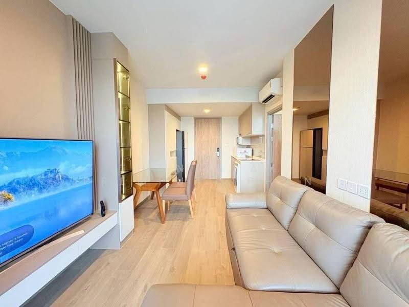 THE CROWN Residences, Bangkok, Rama 4 Road, Thung Maha Mek, Sathon, Bangkok, 1 Bedroom, 45 sqm, Condo For Rent, by Thanyalak Premputtiphan, 500575916 - DDproperty.com