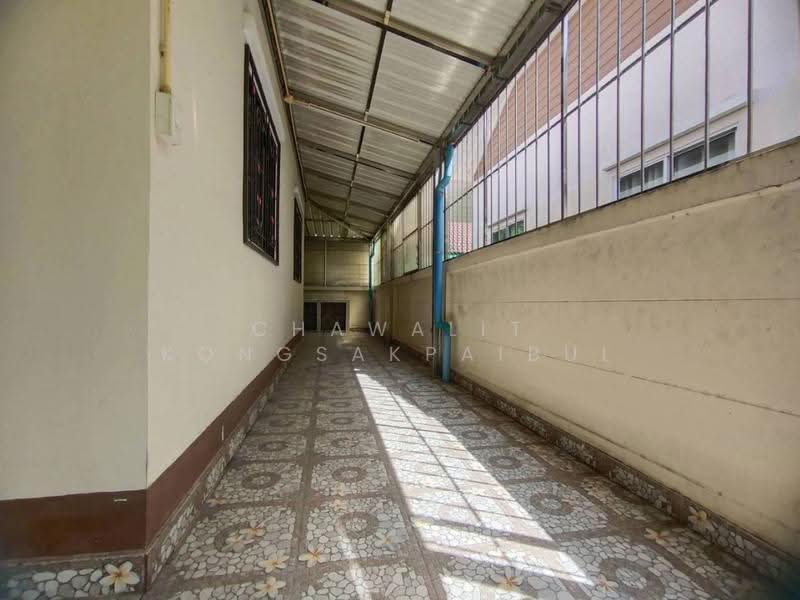 For Sale: Single-story detached house, corner unit, at Pensiri Place Suwinthawong - Suvarnabhumi, Bangkok, สุวินทวงศ์, Lam Toi Ting, Nong Chok, Bangkok, 3 Bedrooms, 150 sqm, Single Detached House For Sale, by CHAWALIT KONGSAKPAIBUL, 500575921 - DDproperty.com