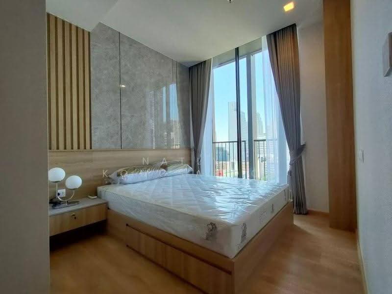 Noble Around Sukhumvit 33, Bangkok, 17 Soi Sukhumvit 33, Khlong Tan Nua, Watthana, Bangkok, 1 Bedroom, 35 sqm, Condo For Rent, by Natlyn Kongsapook, 500575938 - DDproperty.com