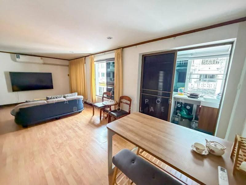 undefined, Bangkok, Khlong Tan Nua, Watthana, Bangkok, 3 Bedrooms, 250 sqm, Townhouse For Sale, by Patcharaporn Binsorlae, 500575939 - DDproperty.com