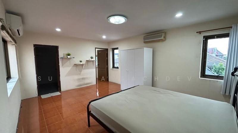 บ้านเดี่ยว ซอยกรุงเทพกรีฑา 13, กรุงเทพ, ทับช้าง, สะพานสูง, กรุงเทพ, 338 ตร.ม., บ้านเดี่ยว ขาย, โดย Sunitra Sachdev, 500575940 - DDproperty.com