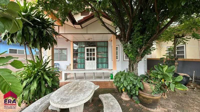 ขายด่วน บ้านเดี่ยวชั้นเดียว หมู่บ้านพฤษชาติ วิลล่า 2 ศรีราชา 51 ตร.ว. 3 ห้องนอน สุรศักดิ์, Chon Buri (Pattaya), Surasak, Si Racha, Chon Buri (Pattaya), 3 Bedrooms, 121 sqm, Single Detached House For Sale, by ERA Thailand, 500576062 - DDproperty.com