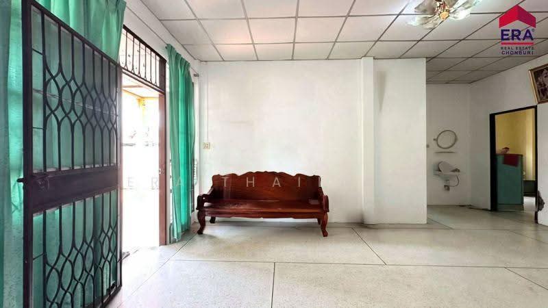 ขายด่วน บ้านเดี่ยวชั้นเดียว หมู่บ้านพฤษชาติ วิลล่า 2 ศรีราชา 51 ตร.ว. 3 ห้องนอน สุรศักดิ์, Chon Buri (Pattaya), Surasak, Si Racha, Chon Buri (Pattaya), 3 Bedrooms, 121 sqm, Single Detached House For Sale, by ERA Thailand, 500576062 - DDproperty.com