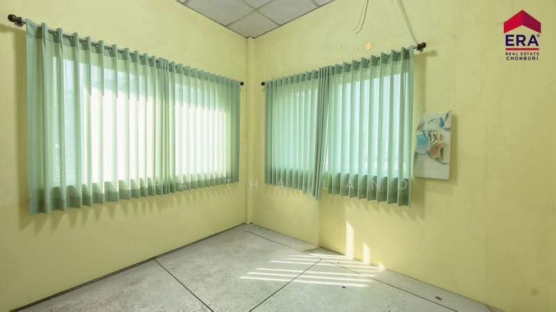 ขายด่วน บ้านเดี่ยวชั้นเดียว หมู่บ้านพฤษชาติ วิลล่า 2 ศรีราชา 51 ตร.ว. 3 ห้องนอน สุรศักดิ์, Chon Buri (Pattaya), Surasak, Si Racha, Chon Buri (Pattaya), 3 Bedrooms, 121 sqm, Single Detached House For Sale, by ERA Thailand, 500576062 - DDproperty.com