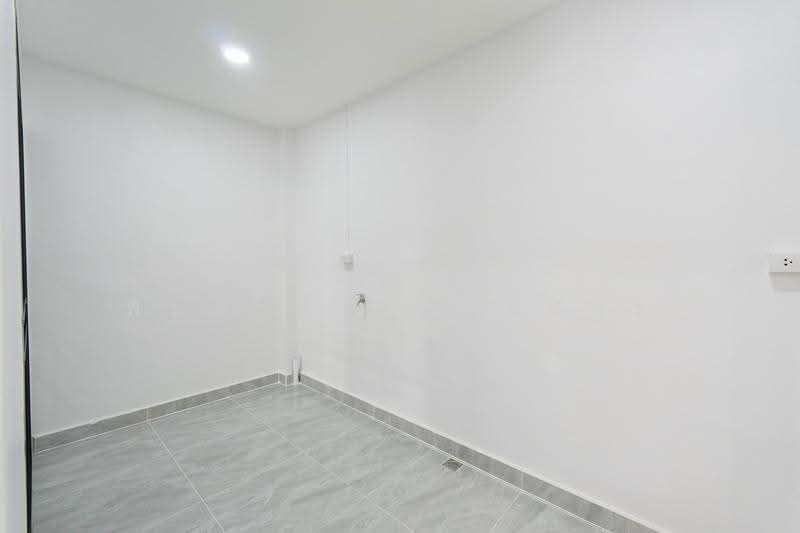 Baan Pruksa B Rangsit - Klong 3, Pathum Thani, Liab Klong Sam Road, Khlong Sam, Khlong Luang, Pathum Thani, 3 Bedrooms, 96 sqm, Townhouse For Sale, by พิมพ์นภัส ภูธนภัทร, 500576071 - DDproperty.com