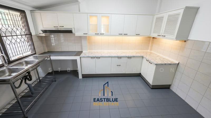 House Area Ladprao, Bangkok, Jom Phon, Chatuchak, Bangkok, 4 Bedrooms, 204 sqm, Single Detached House For Sale, by Eastblue Horizon, 500576082 - DDproperty.com