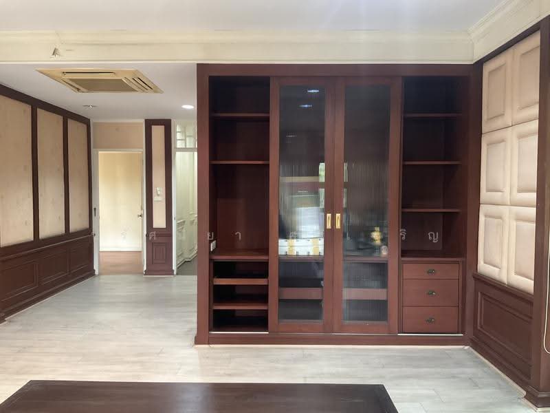 บ้านเดี่ยวตกแต่งสวย, Bangkok, Khlong Chan, Bang Kapi, Bangkok, 6 Bedrooms, 500 sqm, Single Detached House For Sale, by ปรัศนียา ศรีเจริญ, 500576094 - DDproperty.com