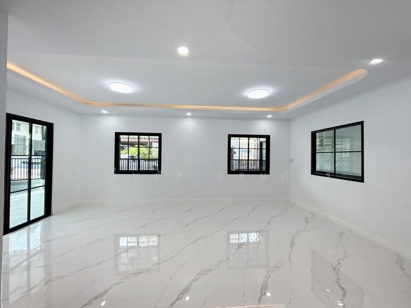 Baan Pruksa B Rangsit - Klong 3, Pathum Thani, Liab Klong Sam Road, Khlong Sam, Khlong Luang, Pathum Thani, 3 Bedrooms, 102 sqm, Townhouse For Sale, by พิมพ์นภัส ภูธนภัทร, 500576109 - DDproperty.com