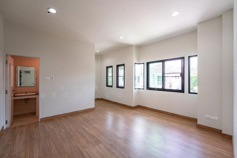 Sarisa Ville, Chiang Mai, San Phak Wan, Hang Dong, Chiang Mai, 4 Bedrooms, 225 sqm, Single Detached House For Sale, by Shori Asset Group Co., Ltd., 500576160 - DDproperty.com