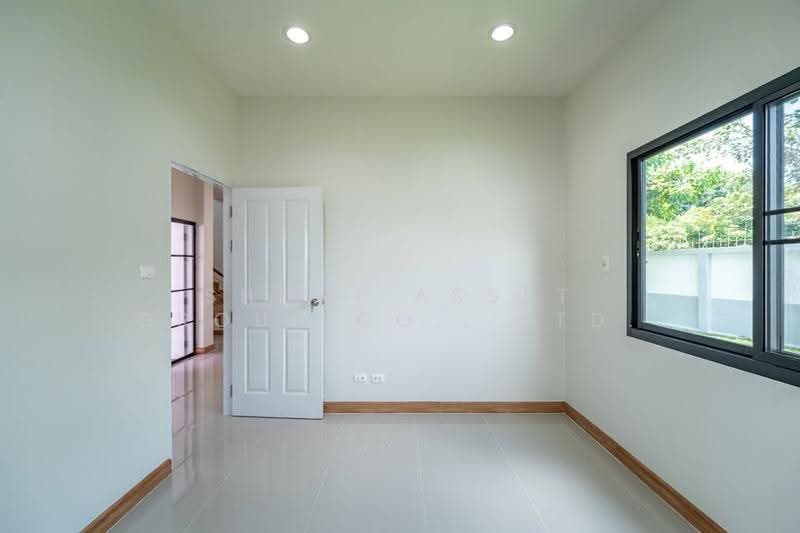 Sarisa Ville, Chiang Mai, San Phak Wan, Hang Dong, Chiang Mai, 4 Bedrooms, 225 sqm, Single Detached House For Sale, by Shori Asset Group Co., Ltd., 500576160 - DDproperty.com