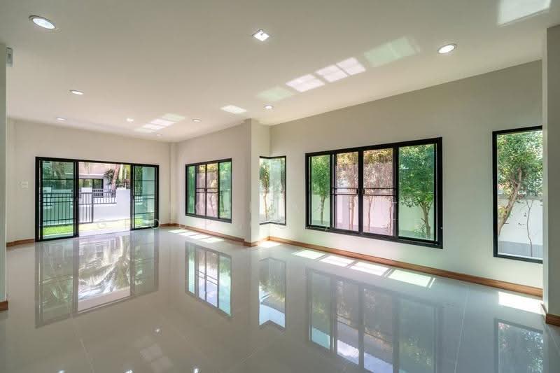 Sarisa Ville, Chiang Mai, San Phak Wan, Hang Dong, Chiang Mai, 4 Bedrooms, 225 sqm, Single Detached House For Sale, by Shori Asset Group Co., Ltd., 500576160 - DDproperty.com