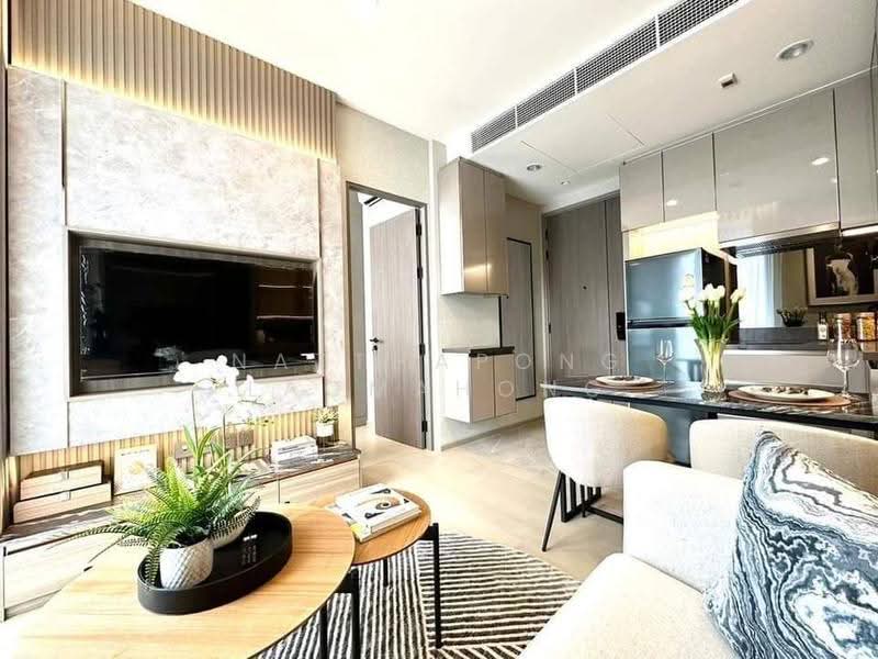 The Extro Phayathai-Rangnam, Bangkok, Rang Nam Alley, Samsen Nai, Phaya Thai, Bangkok, 1 Bedroom, 33 sqm, Condo For Rent, by Natthapong Laomahong, 500576196 - DDproperty.com