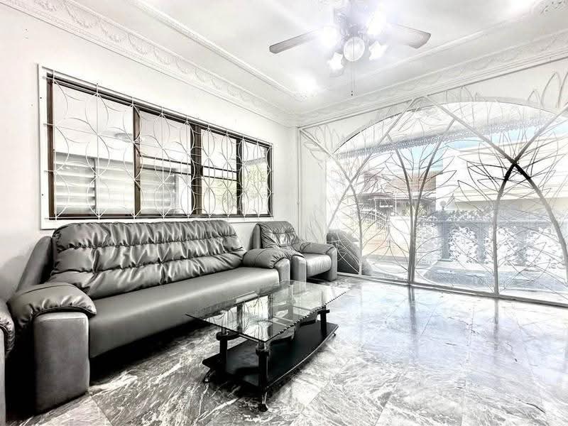 7-BR House, Bangkok, Chim Plee, Taling Chan, Bangkok, 7 Bedrooms, 900 sqm, Single Detached House For Rent, by Rojjana Jindasri, 500576210 - DDproperty.com