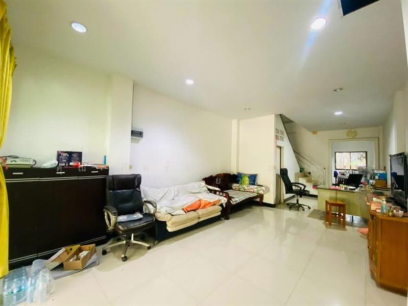 ทาวน์เฮ้าส์ 3 ชั้น 29.4 ตร.ว. หมู่บ้านสยามนิเวศน์ ซอยประชาอุทิศ90, Samut Prakan, ถนนประชาอุทิศ-วัดคู่สร้าง, Nai Khlong Bang Pla Kot, Phra Samut Jadee, Samut Prakan, 3 Bedrooms, 130 sqm, Townhouse For Sale, by คุณ ภัทร์สิริย์ อยู่ศรี (เหมียว), 500576268 - DDproperty.com