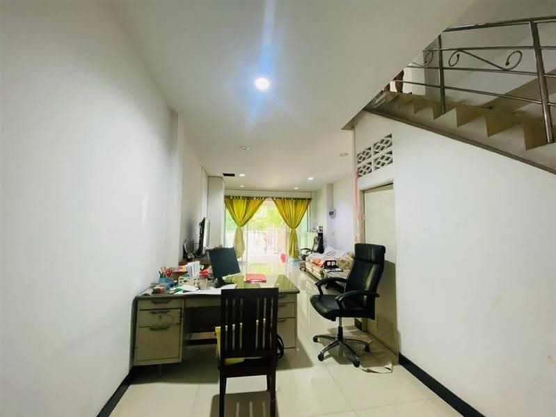 ทาวน์เฮ้าส์ 3 ชั้น 29.4 ตร.ว. หมู่บ้านสยามนิเวศน์ ซอยประชาอุทิศ90, Samut Prakan, ถนนประชาอุทิศ-วัดคู่สร้าง, Nai Khlong Bang Pla Kot, Phra Samut Jadee, Samut Prakan, 3 Bedrooms, 130 sqm, Townhouse For Sale, by คุณ ภัทร์สิริย์ อยู่ศรี (เหมียว), 500576268 - DDproperty.com