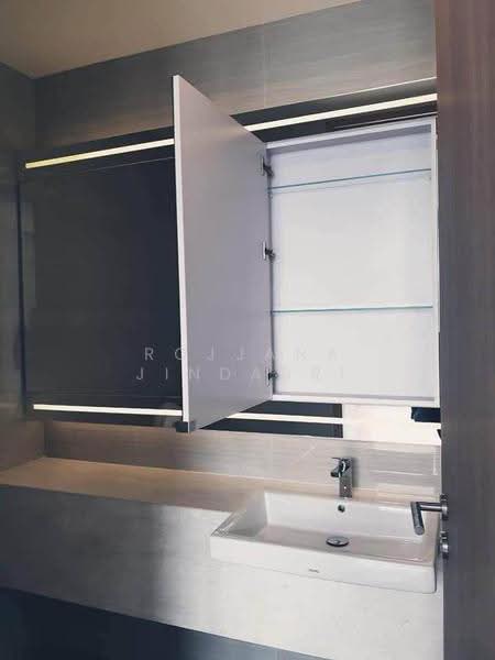 Noble BE33, Bangkok, 19 Soi Sukhumvit 33, Khlong Tan Nua, Watthana, Bangkok, 2 Bedrooms, 60 sqm, Condo For Rent, by Rojjana Jindasri, 500576288 - DDproperty.com