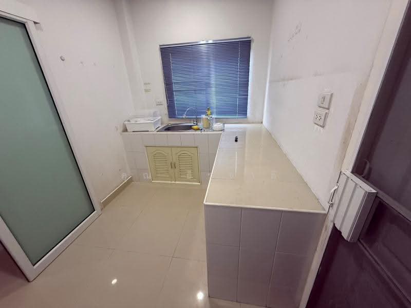 Roongruang Quality House : หมู่บ้าน รุ่งเรือง ควอลิตี้เฮ้าส์ สันทราย, เชียงใหม่, สันทรายน้อย, สันทราย, เชียงใหม่, 120 ตร.ม., ทาวน์เฮ้าส์ ให้เช่า, โดย คุณ ธีรชาติ, 500576327 - DDproperty.com