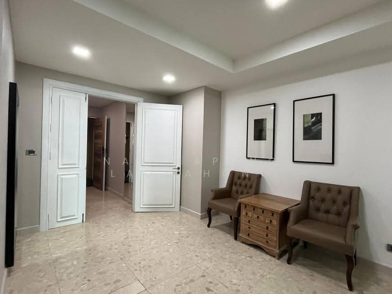 Nusasiri Grand, Bangkok, Soi Sukhumvit 42, Phra Kanong, Khlong Toei, Bangkok, 3 Bedrooms, 168 sqm, Condo For Sale, by Natthapong Laomahong, 500576390 - DDproperty.com