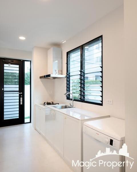 Nantawan Rama 9 - New Krungthepkreetha, Bangkok, Saphan Sung, Bangkok, 4 Bedrooms, 305 sqm, Single Detached House For Sale, by Magic Property, 500576394 - DDproperty.com