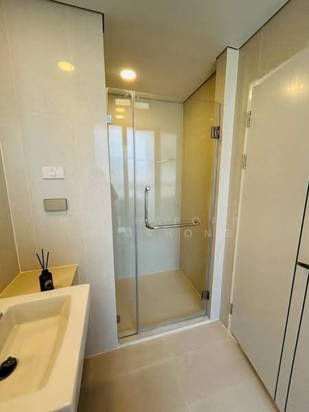 Le Luk Condominium, Bangkok, 1599 291 Sukhumvit Rd, Phra Kanong Nua, Watthana, Bangkok, Studio, 38 sqm, Condo For Rent, by Natthapong Laomahong, 500576477 - DDproperty.com