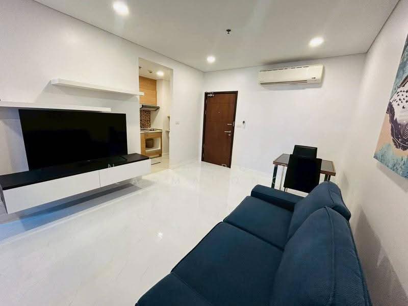 Le Luk Condominium, Bangkok, 1599 291 Sukhumvit Rd, Phra Kanong Nua, Watthana, Bangkok, Studio, 38 sqm, Condo For Rent, by Natthapong Laomahong, 500576477 - DDproperty.com