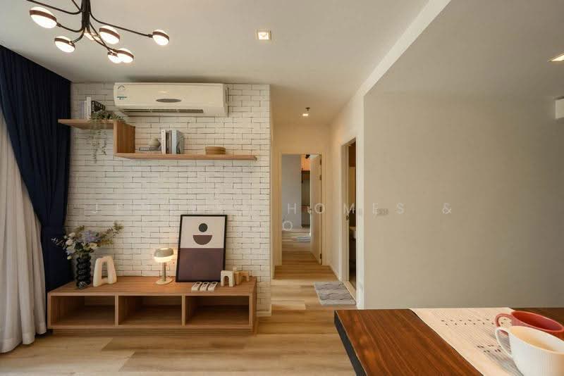 Quinn Ratchada 17, Bangkok, 454 456 Soi Inthara Mari 45, Din Daeng, Bangkok, 2 Bedrooms, 66 sqm, Condo For Rent, by Jentina Homes & Co, 500576575 - DDproperty.com
