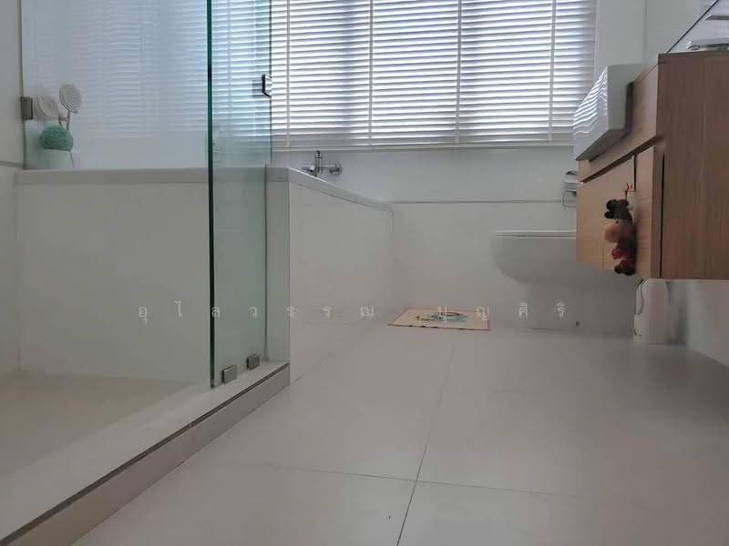 Thru Thonglor, Bangkok, Petchaburi Road, Bang Kapi, Huai Khwang, Bangkok, 2 Bedrooms, 67 sqm, Condo For Sale, by Ulaiwan Boonsiri, 500576579 - DDproperty.com