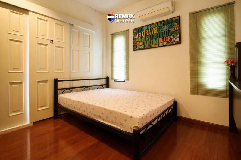 CORNER DETACHED HOUSE IN BANG WAEK 60 SQ.WAH | 148 SQ.M. | 4 BEDROOMS | 2 BATHROOMS, Bangkok, บางแวก, Bang Waek, Phasi Charoen, Bangkok, 4 Bedrooms, 148 sqm, Single Detached House For Sale, by Poonyawee Puthong, 500576586 - บ้านเดี่ยว บางแวก ราชพฤกษ์ จรัญ 60 ตรว. - DDproperty.com