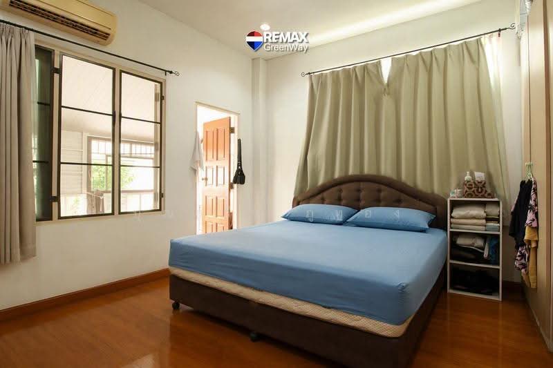 CORNER DETACHED HOUSE IN BANG WAEK 60 SQ.WAH | 148 SQ.M. | 4 BEDROOMS | 2 BATHROOMS, Bangkok, บางแวก, Bang Waek, Phasi Charoen, Bangkok, 4 Bedrooms, 148 sqm, Single Detached House For Sale, by Poonyawee Puthong, 500576586 - บ้านเดี่ยว บางแวก ราชพฤกษ์ จรัญ 60 ตรว. - DDproperty.com