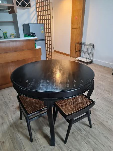 The Royal Place 1, Bangkok, Rajdamri, Lumphini, Pathum Wan, Bangkok, 2 Bedrooms, 84 sqm, Condo For Rent, by Hathaichanok Saenset, 500576676 - DDproperty.com
