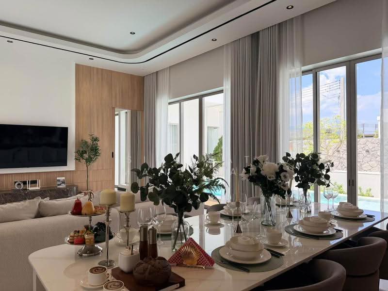 ขาย Luxury Pool Villa ชั้นเดียว เชียงใหม่ บรรยากาศรีสอร์ต บนทำเลสันผักหวาน–หางดง เชียงใหม่ สัมผัสการ, Chiang Mai, San Phak Wan, Hang Dong, Chiang Mai, 4 Bedrooms, 310 sqm, Single Detached House For Sale, by Sirinrat Maneerat, 500576681 - DDproperty.com