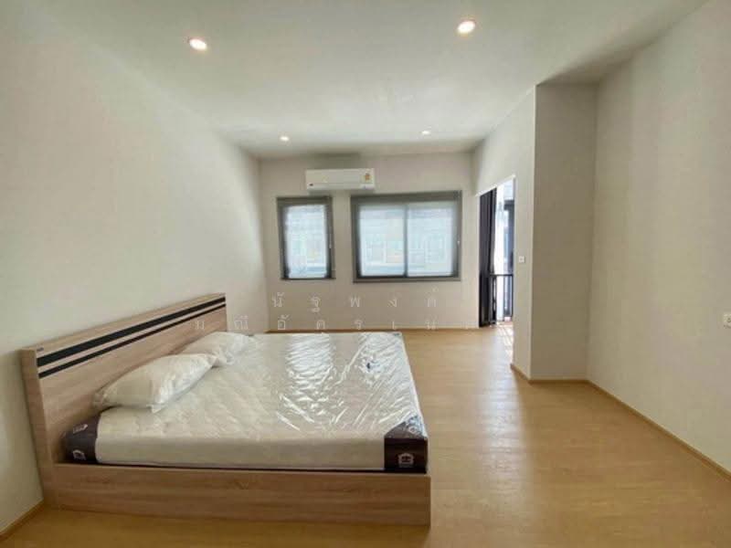 PLEX Onnut - Wongwaen, Bangkok, Sukhaphiban 2 Road, Dok Mai, Prawet, Bangkok, 3 Bedrooms, 160 sqm, Townhouse For Rent, by นัฐพงค์ มณีอัครเนตร, 500576749 - DDproperty.com
