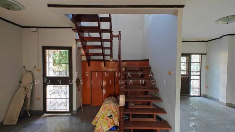 3-BR House, Bangkok, Saen Sab, Min Buri, Bangkok, 3 Bedrooms, 150 sqm, Single Detached House For Sale, by Trinnaya Dungsirisangthong, 500576899 - DDproperty.com