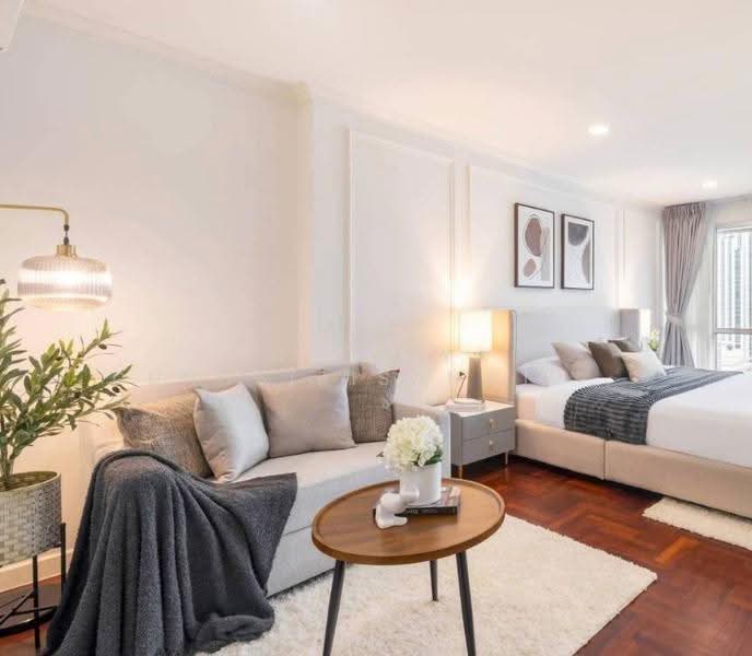 Sukhumvit Suite, Bangkok, 19 Soi Sukhumvit 13, Khlongtoei Nua, Watthana, Bangkok, 3 Bedrooms, 200 sqm, Condo For Rent, by Trinnaya Dungsirisangthong, 500576903 - DDproperty.com