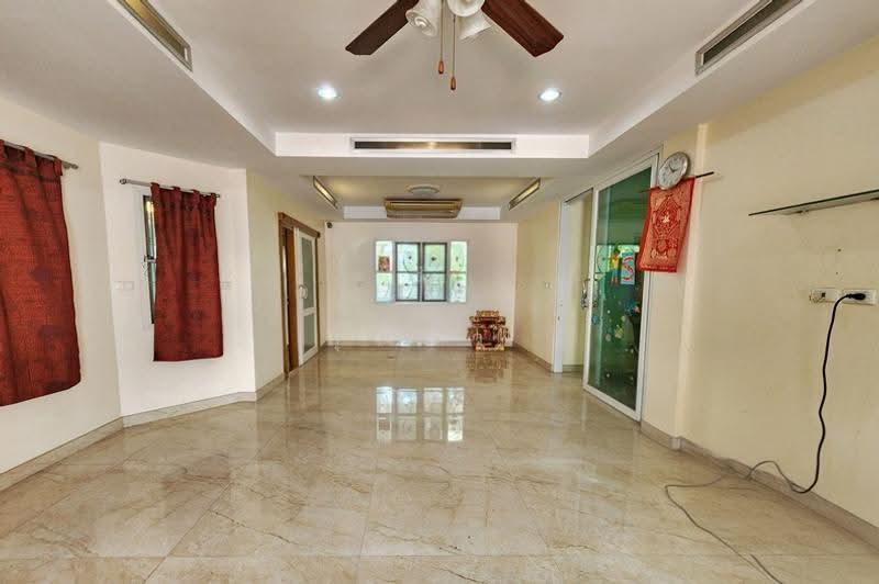 Moobaan Parichard 345 : หมู่บ้านปาริชาติ 345, ปทุมธานี, ถนน 345, บางคูวัด, เมืองปทุมธานี, ปทุมธานี, 200 ตร.ม., บ้านเดี่ยว ขาย, โดย คุณมิว, 500576929 - DDproperty.com