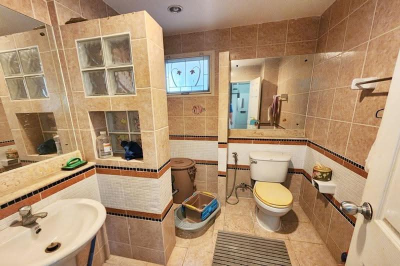 Moobaan Parichard 345, Pathum Thani, 345 Road, Bang Khu Wat, Muang Pathum Thani, Pathum Thani, 4 Bedrooms, 200 sqm, Single Detached House For Sale, by คุณมิว, 500576929 - DDproperty.com