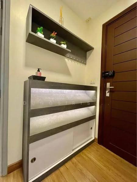 Thru Thonglor, Bangkok, Petchaburi Road, Bang Kapi, Huai Khwang, Bangkok, 2 Bedrooms, 62 sqm, Condo For Rent, by Trinnaya Dungsirisangthong, 500576964 - DDproperty.com